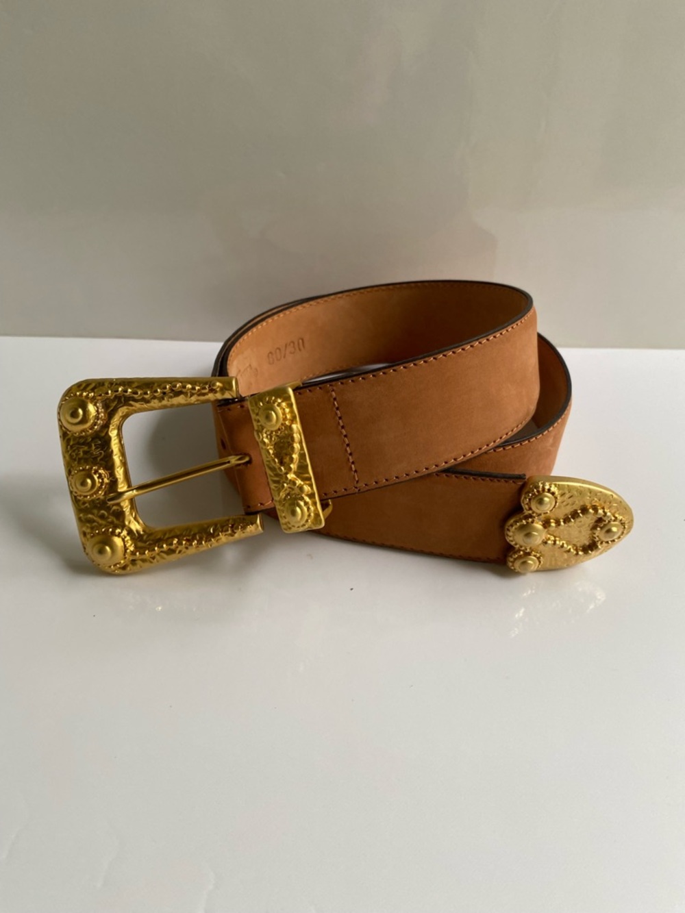 Vintage ADOPPIA VITA Tan suede Leather Belt with Ornate Gold Buckle - Picture 2 of 7